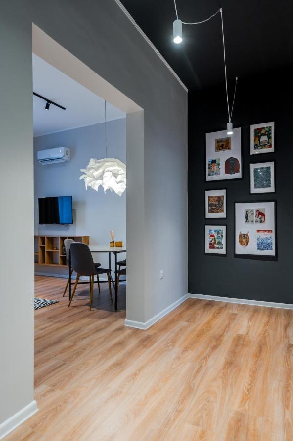 New Black & White - 2Bdr Apartment With Balcony โซเฟีย ภายนอก รูปภาพ